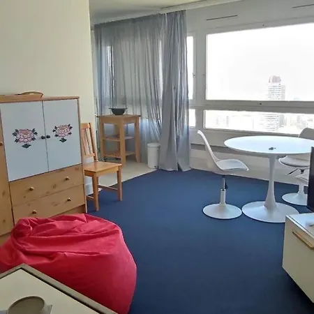 Apartmán 13 32 -eme Etages Paříž